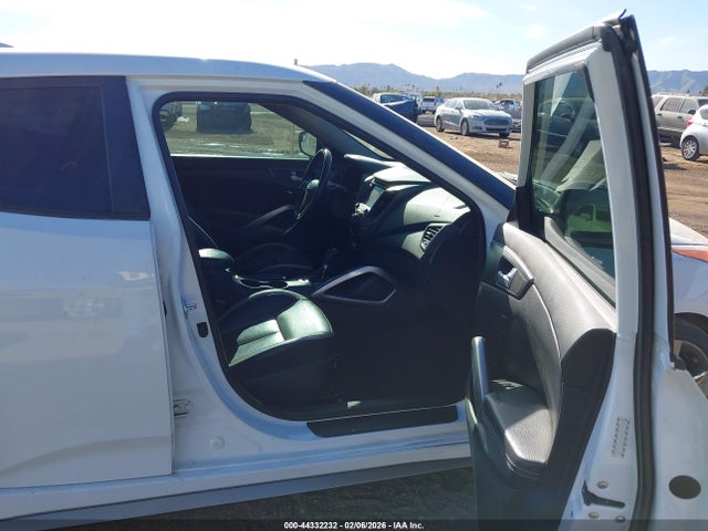 HYUNDAI VELOSTER TURBO - 5