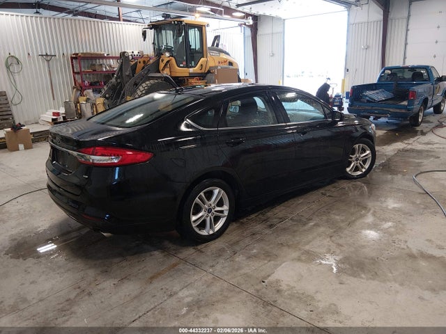 FORD FUSION SE - 4