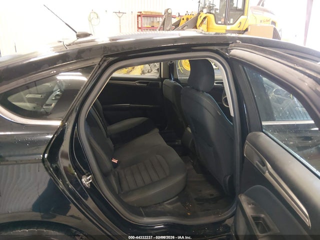 FORD FUSION SE - 8