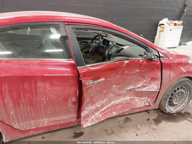 HYUNDAI ELANTRA LIMITED - 6