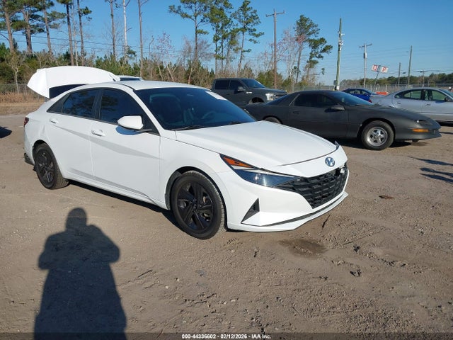 HYUNDAI ELANTRA SEL - 1