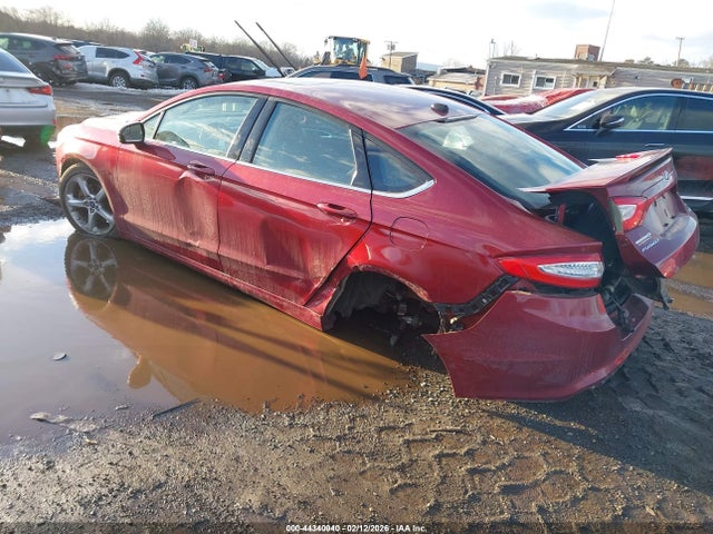 FORD FUSION SE - 3