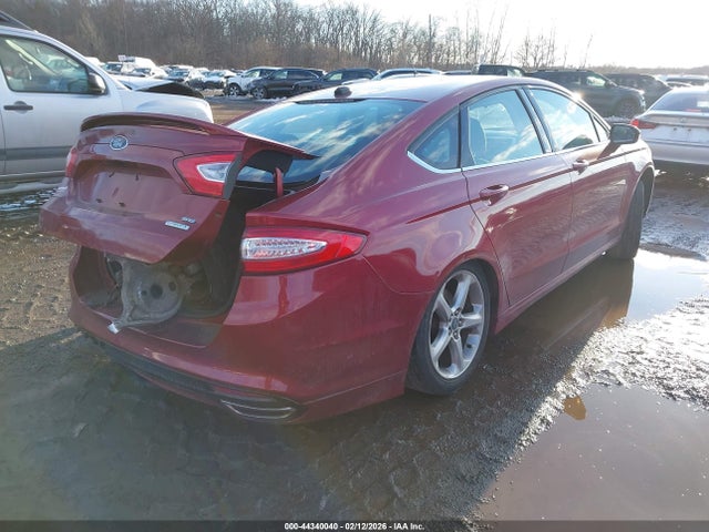 FORD FUSION SE - 4