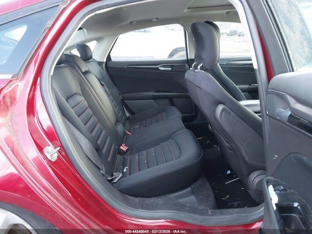 FORD FUSION SE - 8