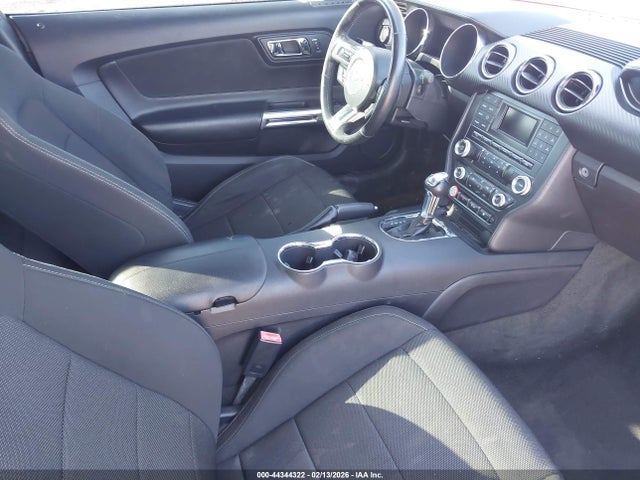 FORD MUSTANG V6 - 5