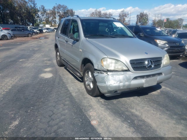 2001 MERCEDES-BENZ ML 320 
