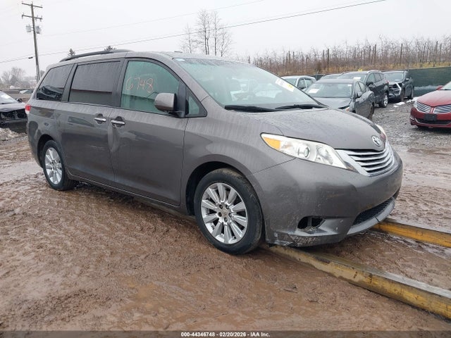 2012 TOYOTA SIENNA LIMITED V6 7 PASSENGER