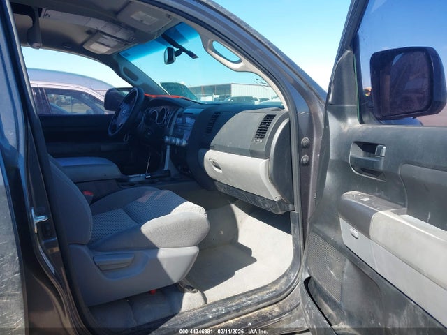 TOYOTA TUNDRA - 5