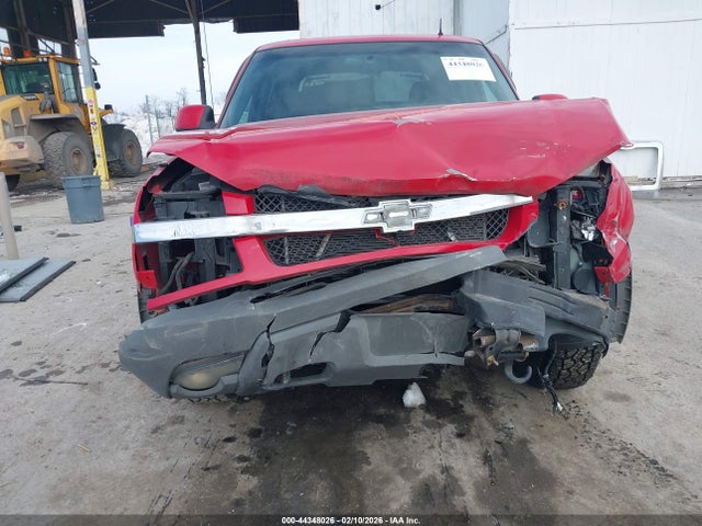 CHEVROLET AVALANCHE 1500 - 6