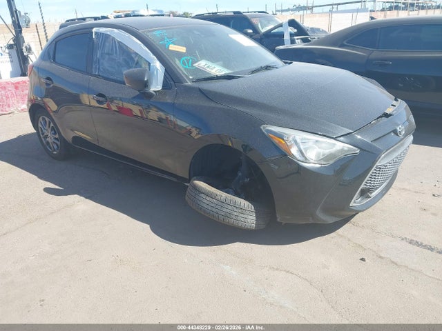 2020 TOYOTA YARIS LE