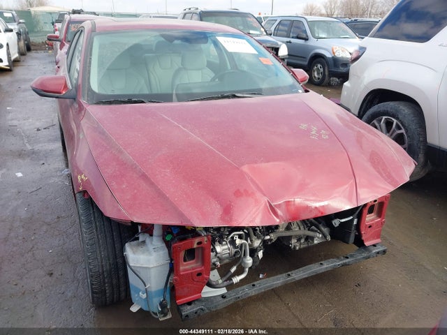 HYUNDAI ELANTRA LIMITED - 6