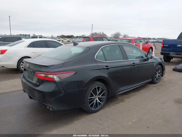 2021 Toyota CAMRY SE — фото 4