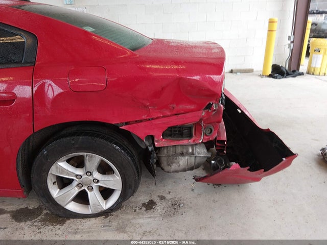 DODGE CHARGER SE - 6