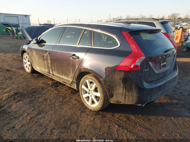 2017 Volvo V60 T5 PREMIER — фото 3