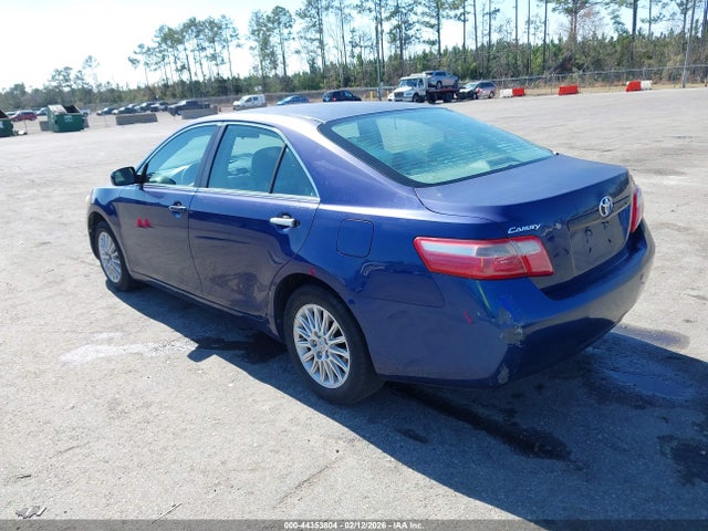 TOYOTA CAMRY - 3