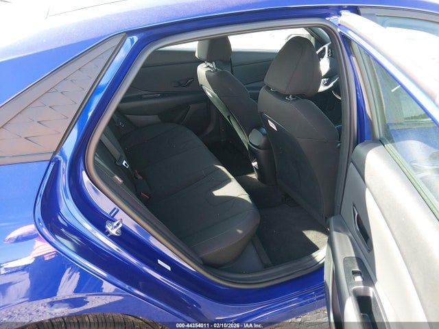 HYUNDAI ELANTRA SEL SPORT - 8