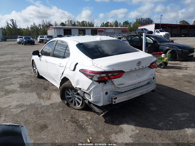 2023 TOYOTA CAMRY LE 3