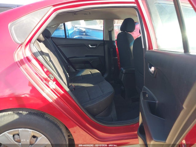 KIA RIO S - 8