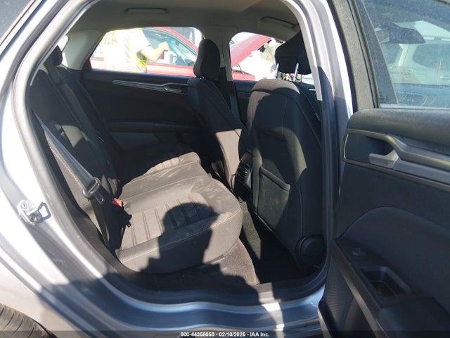 FORD FUSION SE - 8