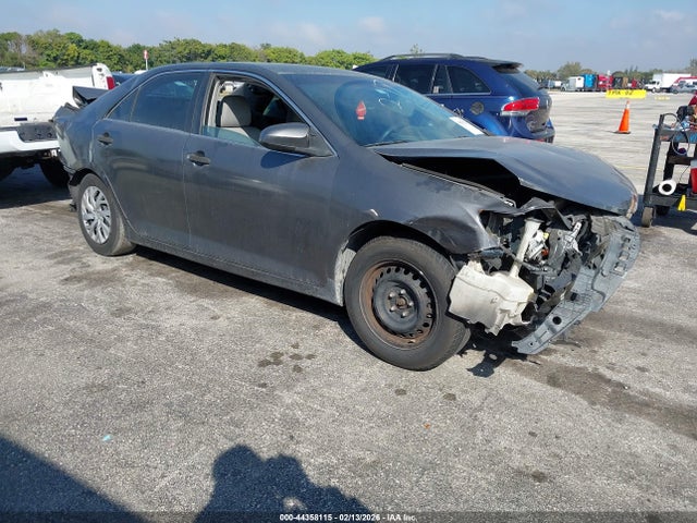 2013 TOYOTA CAMRY L