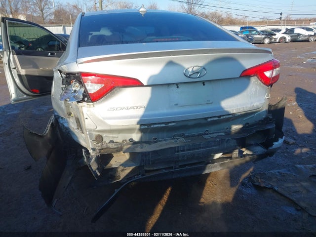 HYUNDAI SONATA SE - 6