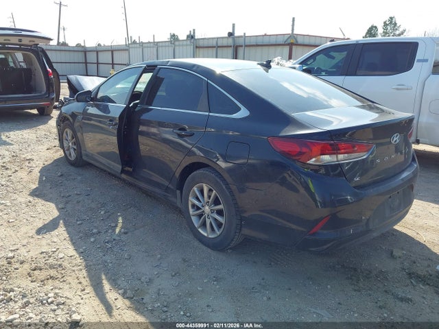 HYUNDAI SONATA SE - 3