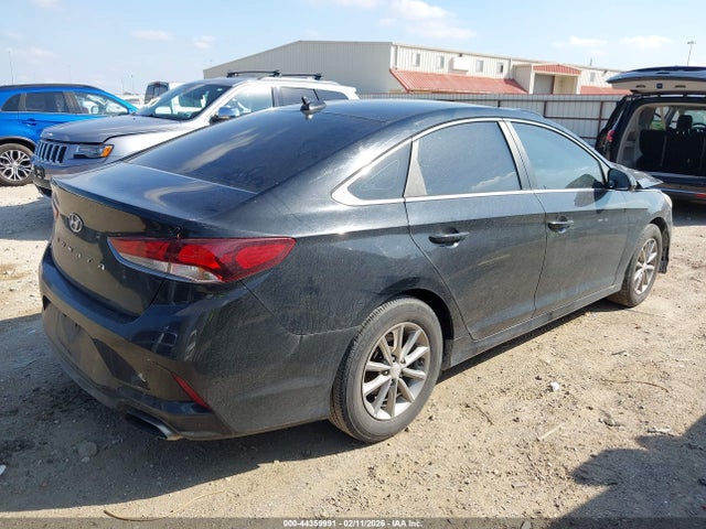 HYUNDAI SONATA SE - 4