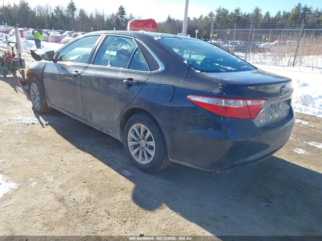 TOYOTA CAMRY - 3