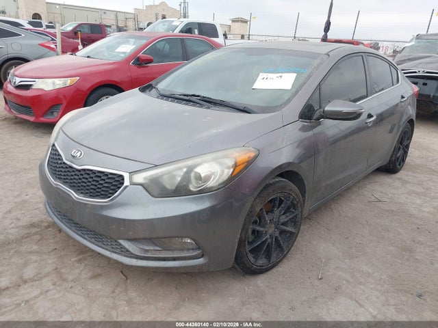KIA FORTE EX - 2