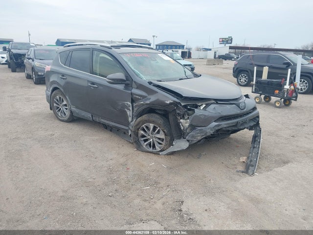 2016 TOYOTA RAV4 XLE