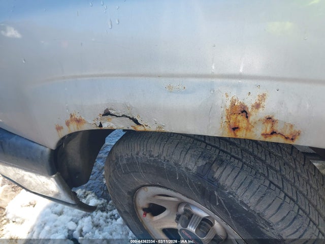 CHEVROLET SILVERADO 1500 LS - 6