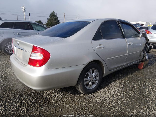 TOYOTA CAMRY - 4