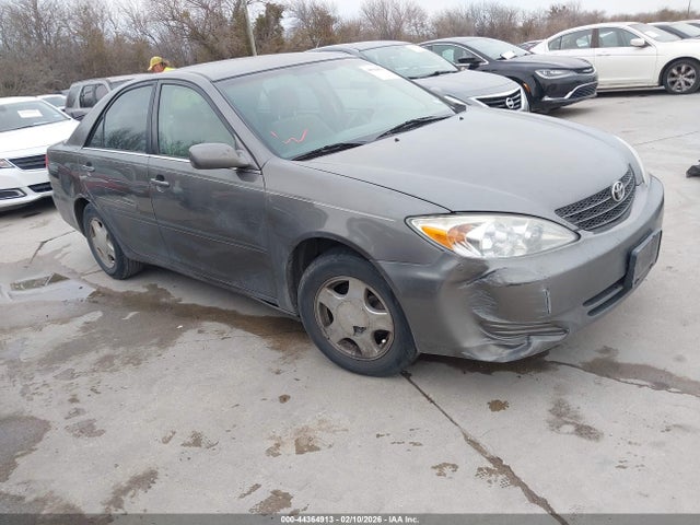 TOYOTA CAMRY - 1