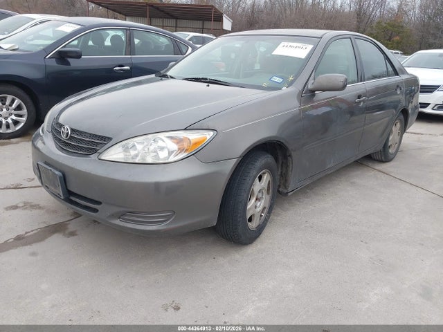 TOYOTA CAMRY - 2