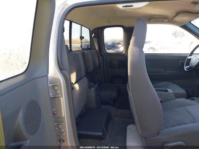 CHEVROLET COLORADO LS - 8