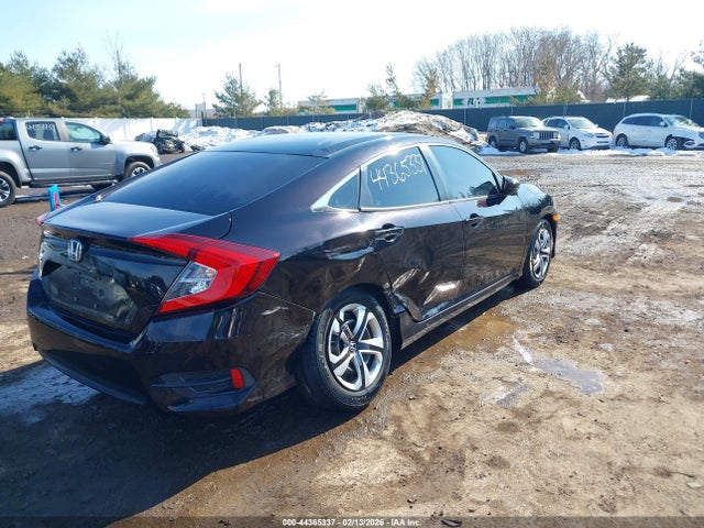 2016 Honda CIVIC LX — фото 4