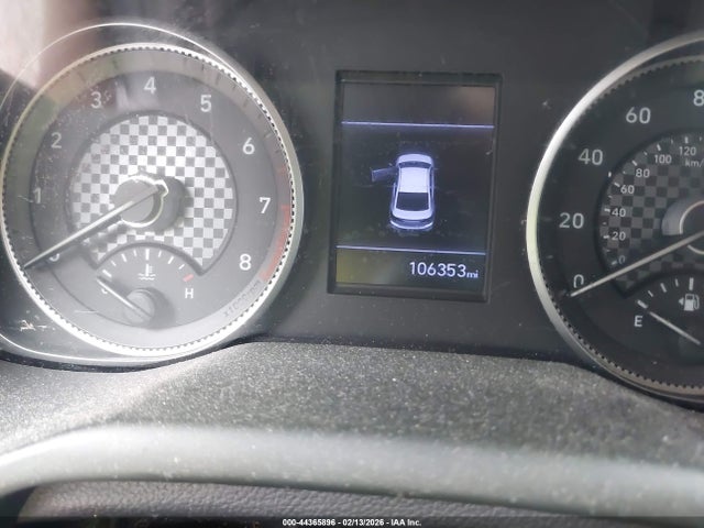 HYUNDAI ELANTRA VALUE EDITION - 7