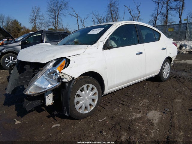 2018 Nissan VERSA 1.6 SV — фото 2