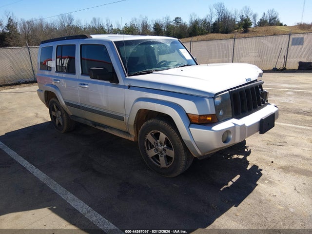 2008 JEEP COMMANDER SPORT