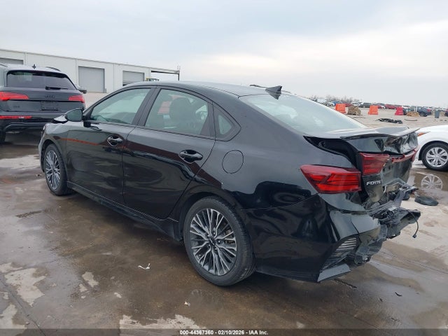 KIA FORTE GT-LINE - 3