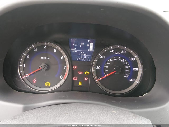 HYUNDAI ACCENT SE - 7