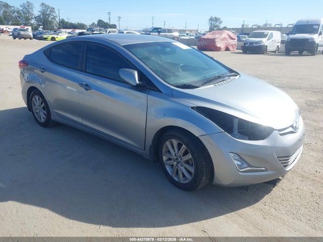 2015 HYUNDAI ELANTRA SE