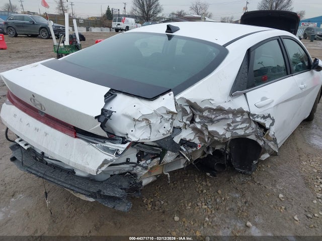 HYUNDAI ELANTRA SEL - 6