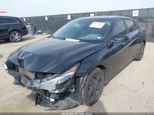 HYUNDAI ELANTRA SEL - 2