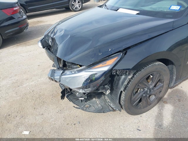 HYUNDAI ELANTRA SEL - 6