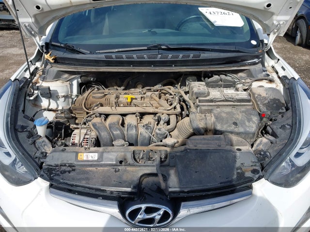 HYUNDAI ELANTRA - 10