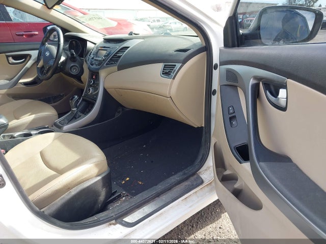 HYUNDAI ELANTRA - 5