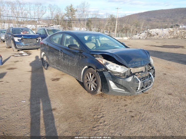 HYUNDAI ELANTRA SE - 1