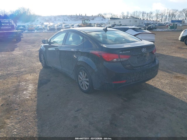 HYUNDAI ELANTRA SE - 3