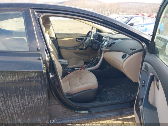 HYUNDAI ELANTRA SE - 5